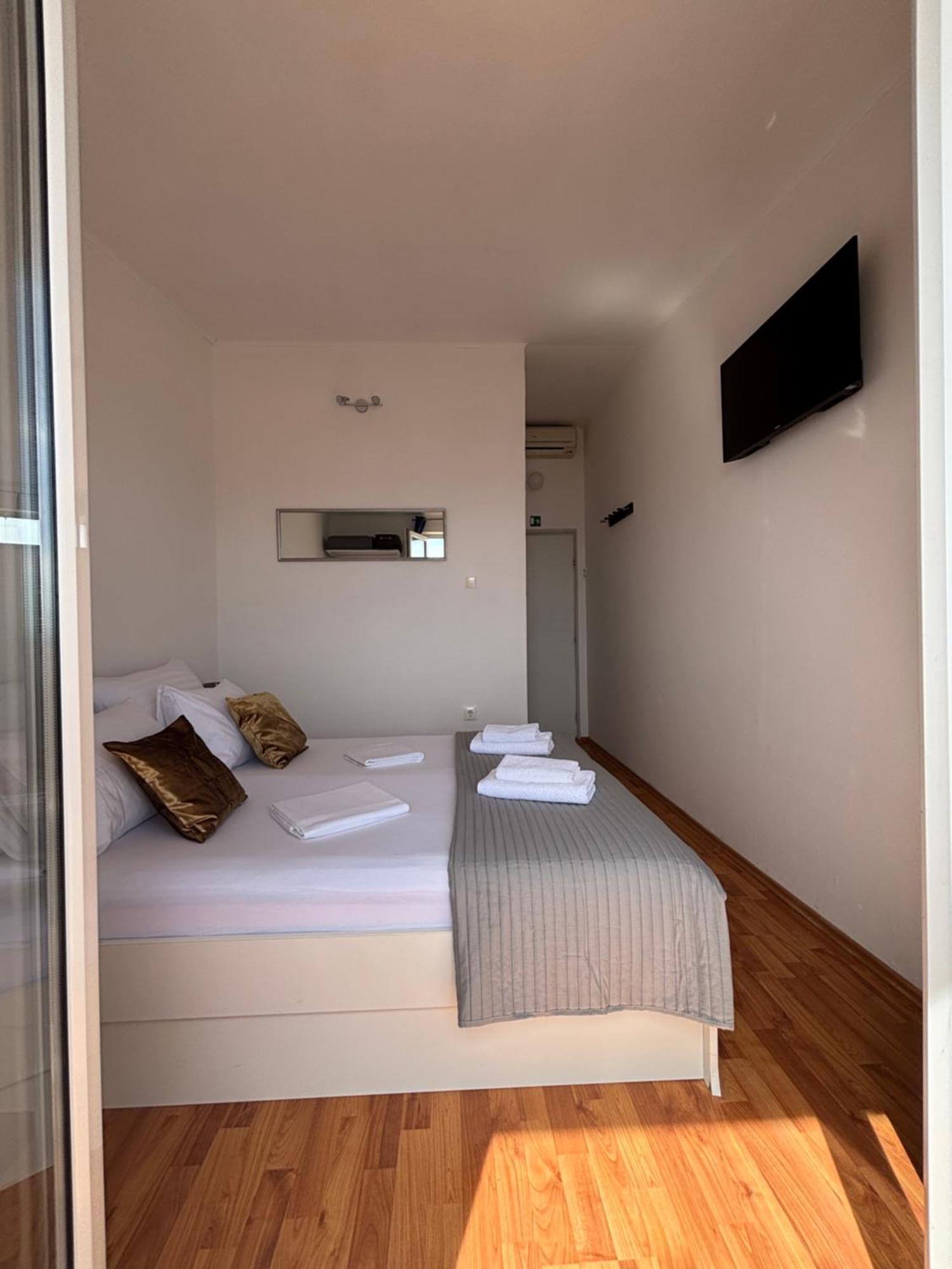Plava Laguna 자발라 외부 사진
